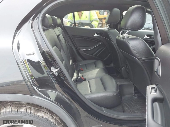 2018 Mercedes-Benz GLA with VIN WDCTG4GB2JJ514882, listed as a IAAI auction lot 41631799 with 59,357 mi miles. Bid and sale history available at carsss.com. Image 8.