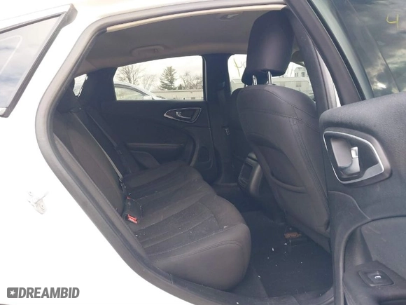 2015 Chrysler 200 Limited with VIN 1C3CCCAB4FN584330, listed as a IAAI auction lot 41718574 with 1 mi miles. Bid and sale history available at carsss.com. Image 8.
