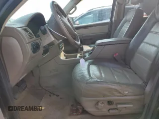 2002 Ford Explorer Eddie Bauer with VIN 1FMDU74W82ZC83948, listed as a Copart auction lot 71237084 with 233,525 mi miles and Clean title. Bid and sale history available at DreamBid. Image 7.