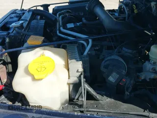 2004 Jeep Wrangler Sport z VIN 1J4FA49S04P753389, wystawiony jako IAAI lot #43408484 z przebiegiem 157 237 mil mil oraz . Historia ofert i sprzedaży dostępna na DreamBid. Obrazek 22.