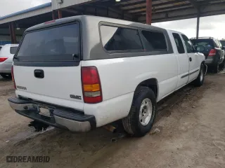 2003 GMC Sierra 1500 SLT with VIN 1GTEC19T23E104562, listed as a Copart auction lot 38253722 with 315,846 mi miles and Salvage Title. Bid and sale history available at carsss.com. Image 4.