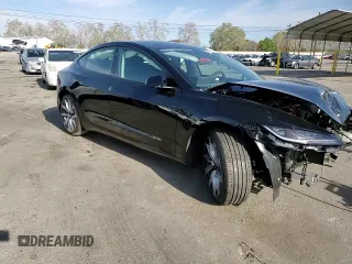 2025 Tesla Model 3 Long Range z VIN 5YJ3E1EA9SF924138, wystawiony jako Copart lot #48324125 z przebiegiem 2 445 mil mil oraz Szkoda całkowita • Salvage title. Historia ofert i sprzedaży dostępna na DreamBid. Obrazek 11.