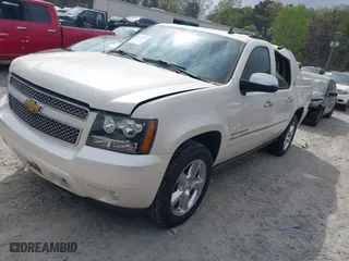 2013 Chevrolet Avalanche LTZ with VIN 3GNTKGE70DG310888, listed as a IAAI auction lot 41918205 with 101,053 mi miles. Bid and sale history available at carsss.com. Image 2.