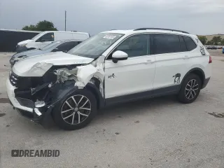 2021 Volkswagen Tiguan SE with VIN 3VV2B7AX9MM087229, listed as a Copart auction lot 62650165 with 35,324 mi miles and Salvage title. Bid and sale history available at DreamBid. Image 1.