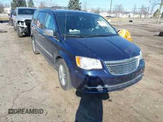 2013 Chrysler Town & Country Touring-L with VIN 2C4RC1CG1DR572574, listed as a IAAI auction lot 41759259 with 131,884 mi miles. Bid and sale history available at carsss.com. Image 1.