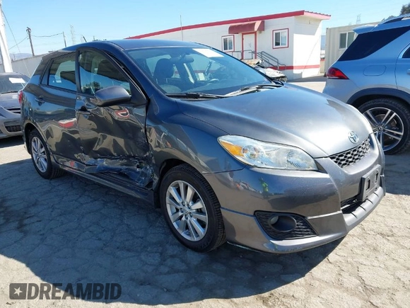 2010 Toyota Matrix z VIN 2T1KU4EE1AC255224, wystawiony jako IAAI lot #41856611 z przebiegiem 71 476 mil mil oraz . Historia ofert i sprzedaży dostępna na DreamBid. Obrazek 1.