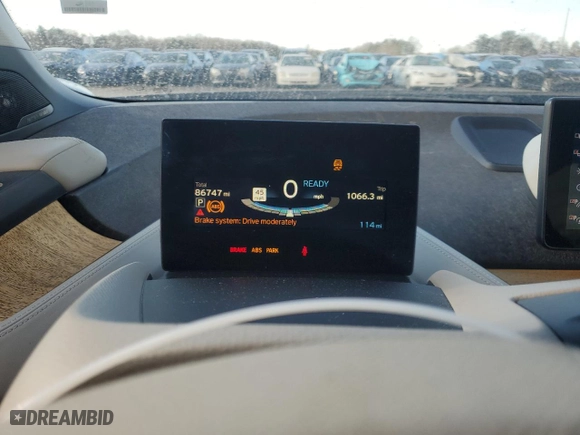 2019 BMW i3 with VIN WBY8P4C5XK7E24780, listed as a Copart auction lot 45212235 with 86,747 mi miles and Salvage Title. Bid and sale history available at carsss.com. Image 9.