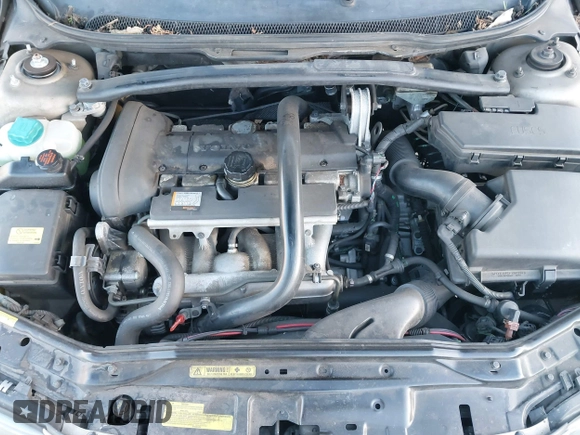 2004 Volvo S60 with VIN YV1RH59H842343519, listed as a IAAI auction lot 41004041 with 197,498 mi miles. Bid and sale history available at carsss.com. Image 10.