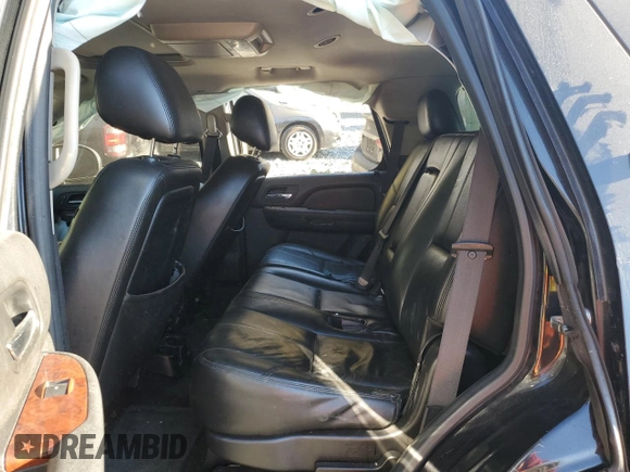2011 Chevrolet Tahoe LT z VIN 1GNSKBE04BR355654, wystawiony jako Copart lot #52417365 z przebiegiem 181 771 mil mil oraz Nie do naprawy • Non repairable. Historia ofert i sprzedaży dostępna na DreamBid. Obrazek 11.