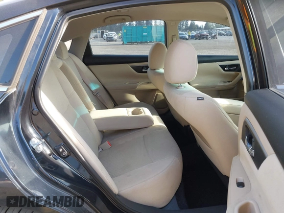 2015 Nissan Altima 2.5 SV with VIN 1N4AL3AP1FC171037, listed as a IAAI auction lot 42127356 with 89,673 mi miles. Bid and sale history available at carsss.com. Image 8.