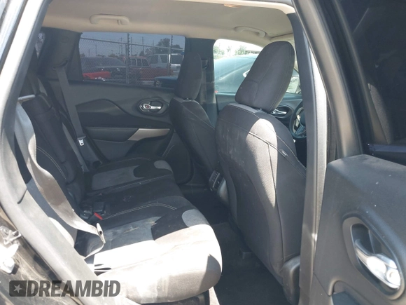 2018 Jeep Cherokee Latitude с VIN 1C4PJLCB5JD503737, выставлен на аукционе IAAI как лот 42593770 с пробегом 112 697 миль миль и . История ставок и продаж доступна на DreamBid. Изображение 8.