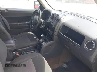 2015 Jeep Patriot Sport with VIN 1C4NJRBB8FD332050, listed as a IAAI auction lot 42283745 with 168,053 mi miles and . Bid and sale history available at DreamBid. Image 5.