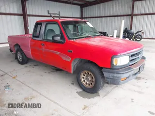 1994 Mazda B-Series Truck SE z VIN 4F4CR16U5RTN08664, wystawiony jako IAAI lot #42260660 z przebiegiem 330 430 mil mil oraz . Historia ofert i sprzedaży dostępna na DreamBid. Obrazek 1.