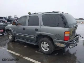 2002 Chevrolet Tahoe LS with VIN 1GNEK13TX2J304517, listed as a IAAI auction lot 41731259 with 267,574 mi miles. Bid and sale history available at carsss.com. Image 3.