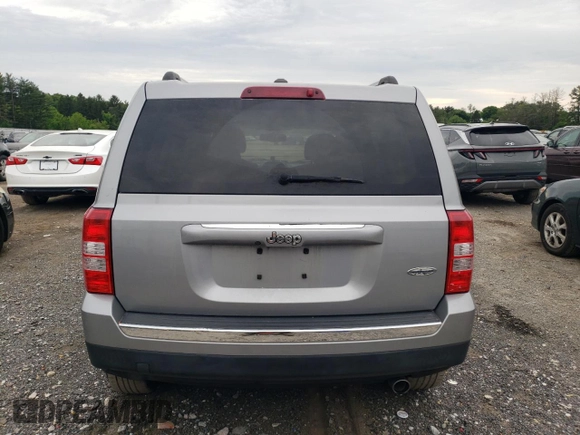 2017 Jeep Patriot High Altitude z VIN 1C4NJPFA8HD188251, wystawiony jako Copart lot #52849205 z przebiegiem 66 983 mil mil oraz Szkoda całkowita • Salvage title. Historia ofert i sprzedaży dostępna na DreamBid. Obrazek 6.