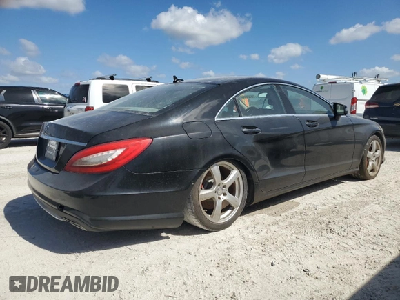 2012 Mercedes-Benz CLS-Class CLS 550 with VIN WDDLJ7DB4CA017077, listed as a Copart auction lot 76422154 with 0 mi miles and Salvage Title. Bid and sale history available at carsss.com. Image 3.