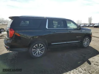 2021 GMC Yukon XL Denali with VIN 1GKS2JKL0MR361010, listed as a Copart auction lot 49706745 with 52,427 mi miles and Clean Title. Bid and sale history available at carsss.com. Image 3.