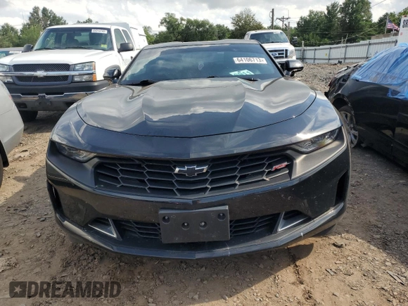 2019 Chevrolet Camaro 2LT with VIN 1G1FD1RX4K0115684, listed as a Copart auction lot 64106713 with 27,218 mi miles. Bid and sale history available at carsss.com. Image 5.