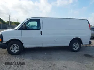 2016 Chevrolet Express Cargo Van with VIN 1GCWGAFF4G1167344, listed as a IAAI auction lot 41729291 with 136,982 mi miles. Bid and sale history available at carsss.com. Image 14.