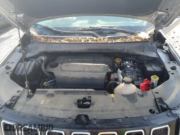 2019 Jeep Compass Latitude z VIN 3C4NJDBB4KT641523, wystawiony jako Copart lot #56635905 z przebiegiem Nie podano mil oraz Szkoda całkowita • Salvage title. Historia ofert i sprzedaży dostępna na DreamBid. Obrazek 11.