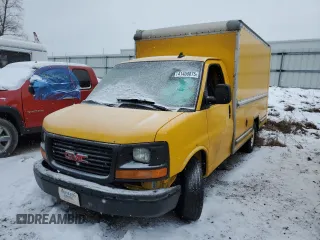 2017 GMC Savana z VIN 1GD07RFF5H1912863, wystawiony jako Copart lot #41400875 z przebiegiem 183 590 mil mil oraz Tytuł czysty. Historia ofert i sprzedaży dostępna na DreamBid. Obrazek 1.