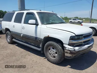 2003 Chevrolet Suburban LT with VIN 1GNFK16Z33J142851, listed as a IAAI auction lot 41936134 with 225,701 mi miles. Bid and sale history available at carsss.com. Image 1.