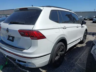 2024 Volkswagen Tiguan SE R-Line Black with VIN 3VVCB7AX1RM064314, listed as a IAAI auction lot 41465386 with 7,626 mi miles and . Bid and sale history available at DreamBid. Image 4.
