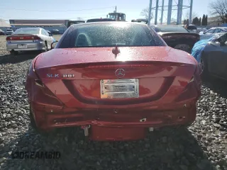 2016 Mercedes-Benz SLK 300 z VIN WDDPK3JA5GF118480, wystawiony jako Copart lot #38621284 z przebiegiem 40 950 mil mil oraz . Historia ofert i sprzedaży dostępna na DreamBid. Obrazek 6.