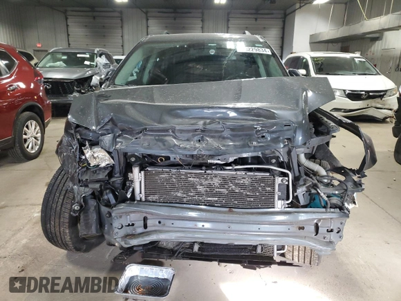 2011 GMC Terrain SLE-2 with VIN 2CTFLTE54B6243297, listed as a Copart auction lot 83229834 with 109,881 mi miles and Non Repairable. Bid and sale history available at carsss.com. Image 5.