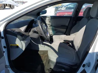 2017 Hyundai Accent SE z VIN KMHCT4AE5HU167587, wystawiony jako Copart lot #46037295 z przebiegiem 98 545 mil mil oraz Szkoda całkowita • Salvage title. Historia ofert i sprzedaży dostępna na DreamBid. Obrazek 7.