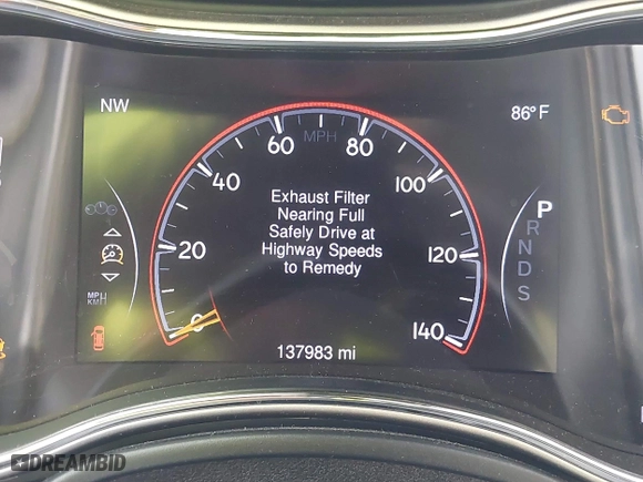 2015 Jeep Grand Cherokee Limited with VIN 1C4RJFBM6FC117970, listed as a IAAI auction lot 41744862 with 137,983 mi miles. Bid and sale history available at carsss.com. Image 16.