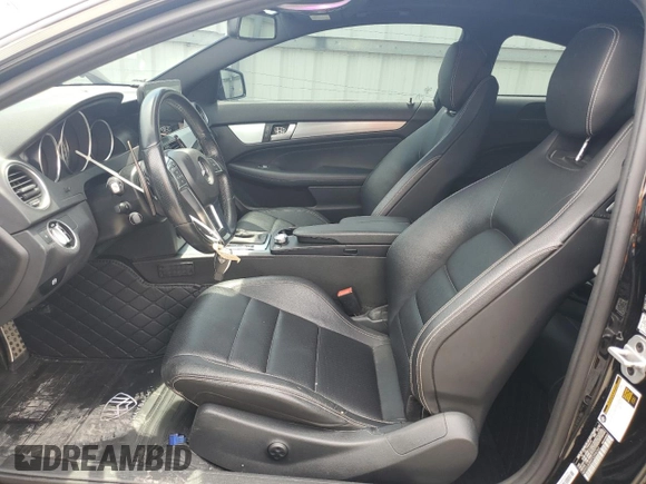 2015 Mercedes-Benz C 350 with VIN WDDGJ8JB9FG398342, listed as a Copart auction lot 56608885 with 93,116 mi miles and Salvage title. Bid and sale history available at DreamBid. Image 7.