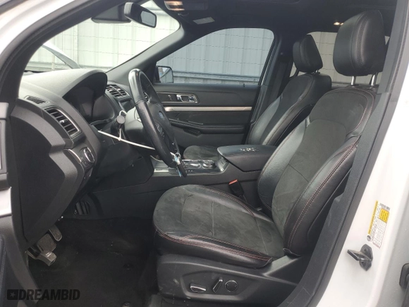 2018 Ford Explorer XLT with VIN 1FM5K8D86JGB56028, listed as a Copart auction lot 49873165 with 111,919 mi miles and Salvage Title. Bid and sale history available at carsss.com. Image 7.