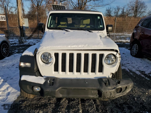 2020 Jeep Wrangler Unlimited Sport Altitude with VIN 1C4HJXDG0LW201057, listed as a Copart auction lot 86250234 with 38,237 mi miles and Salvage title. Bid and sale history available at DreamBid. Image 5.