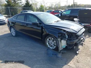2020 Ford Fusion SE z VIN 3FA6P0LU4LR258794, wystawiony jako IAAI lot #42030950 z przebiegiem 72 441 mil mil oraz . Historia ofert i sprzedaży dostępna na DreamBid. Obrazek 1.