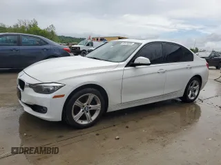 2015 BMW 3 Series 328i xDrive z VIN WBA3B3C56FF546630, wystawiony jako Copart lot #55978235 z przebiegiem 101 933 mil mil oraz Szkoda całkowita • Salvage title. Historia ofert i sprzedaży dostępna na DreamBid. Obrazek 1.