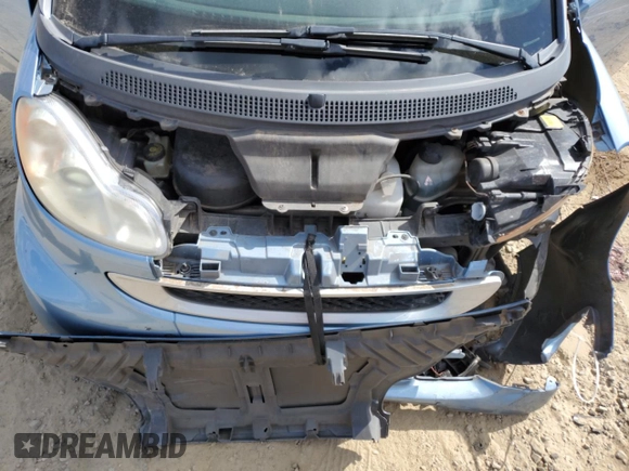2011 Smart fortwo Pure with VIN WMEEJ3BA8BK429292, listed as a Copart auction lot 72915554 with 126,673 mi miles and Salvage title. Bid and sale history available at DreamBid. Image 11.