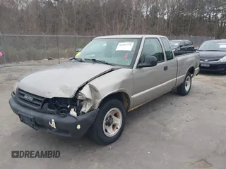 1998 Isuzu Hombre z VIN 1GGCS1943W8654177, wystawiony jako IAAI lot #41365774 z przebiegiem 136 253 mil mil oraz . Historia ofert i sprzedaży dostępna na DreamBid. Obrazek 2.