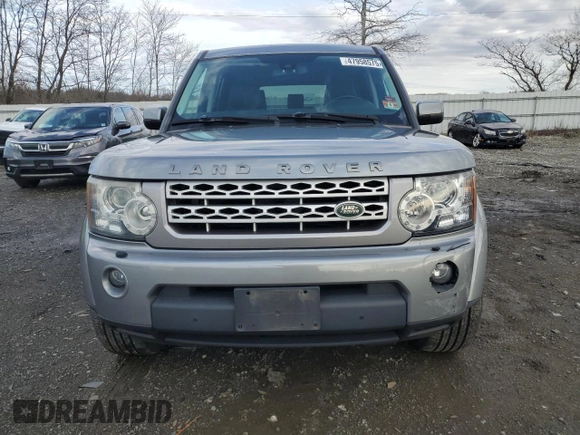 2013 Land Rover LR4 HSE z VIN SALAG2D46DA673179, wystawiony jako Copart lot #47958575 z przebiegiem 210 246 mil mil oraz Czysty tytuł • Clean title. Historia ofert i sprzedaży dostępna na DreamBid. Obrazek 5.