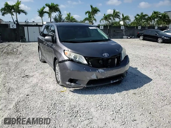 2015 Toyota Sienna XLE with VIN 5TDYK3DCXFS672544, listed as a Copart auction lot 52135735 with 181,780 mi miles and Salvage Title. Bid and sale history available at carsss.com. Image 14.