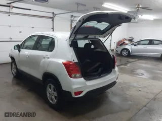 2018 Chevrolet Trax LS with VIN KL7CJNSB1JB694710, listed as a IAAI auction lot 41551014 with 126,006 mi miles. Bid and sale history available at carsss.com. Image 3.
