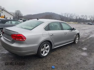 2012 Volkswagen Passat SE с VIN 1VWBH7A39CC108345, выставлен на аукционе IAAI как лот 41582865 с пробегом 168 741 миль миль и . История ставок и продаж доступна на DreamBid. Изображение 4.