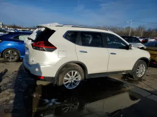 2019 Nissan Rogue SV with VIN JN8AT2MT7KW501922, listed as a Copart auction lot 45529055 with 123,481 mi miles and Salvage Title. Bid and sale history available at carsss.com. Image 3.