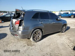 2012 Kia Sorento SX with VIN 5XYKW4A26CG207151, listed as a Copart auction lot 47638365 with 242,286 mi miles and Salvage Title. Bid and sale history available at carsss.com. Image 3.