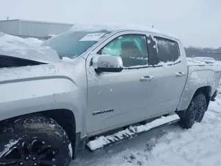 2015 GMC Canyon 4WD SLT with VIN 1GTG6CE36F1257975, listed as a IAAI auction lot 41607688 with 127,523 mi miles. Bid and sale history available at carsss.com. Image 14.