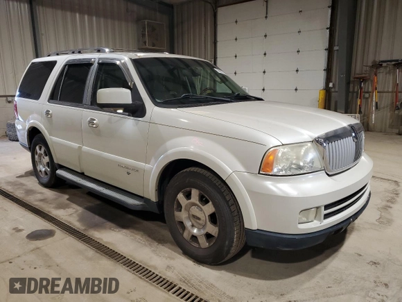 2005 Lincoln Navigator Luxury with VIN 5LMFU28505LJ00446, listed as a Copart auction lot 76027694 with 128,345 mi miles and Salvage Title. Bid and sale history available at carsss.com. Image 4.