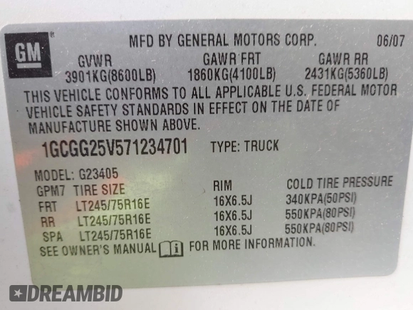 2007 Chevrolet Express Cargo Van with VIN 1GCGG25V571234701, listed as a IAAI auction lot 41684130 with 999,999 mi miles. Bid and sale history available at carsss.com. Image 9.