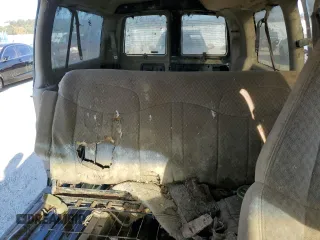 2002 Chevrolet Express with VIN 1GAGG25R521195340, listed as a Copart auction lot 60988644 with Not Provided miles and Non Repairable. Bid and sale history available at carsss.com. Image 10.