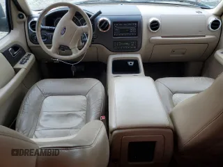 2005 Ford Expedition Eddie Bauer with VIN 1FMPU17595LA39004, listed as a Copart auction lot 86574174 with 174,172 mi miles and Salvage Title. Bid and sale history available at carsss.com. Image 8.