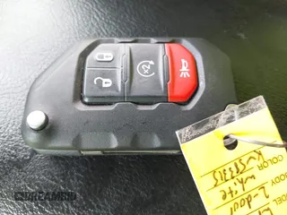 2019 Jeep Wrangler Sport S z VIN 1C4GJXAG0KW583315, wystawiony jako IAAI lot #39990649 z przebiegiem 32 768 mil mil oraz . Historia ofert i sprzedaży dostępna na DreamBid. Obrazek 11.